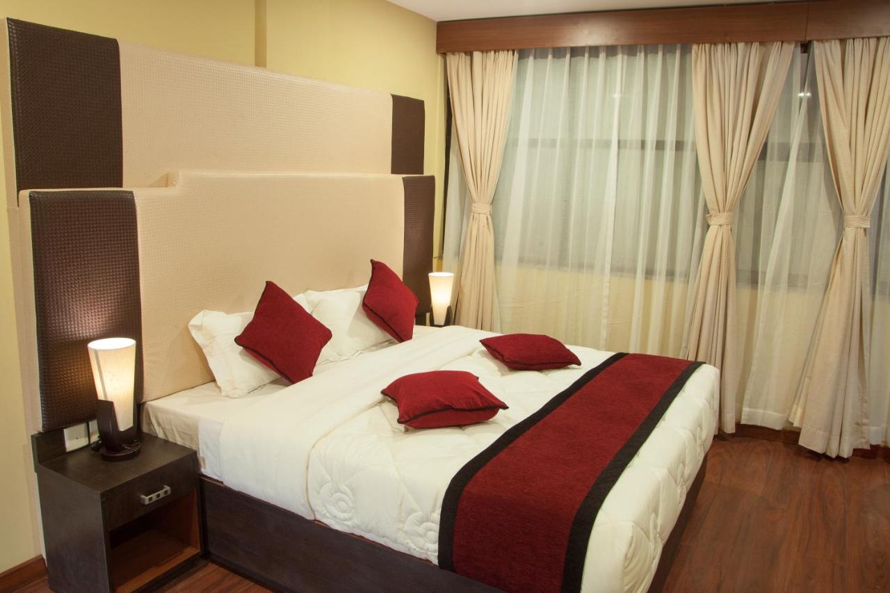 Hotel Meridian Suite Katmandu Szoba fotó
